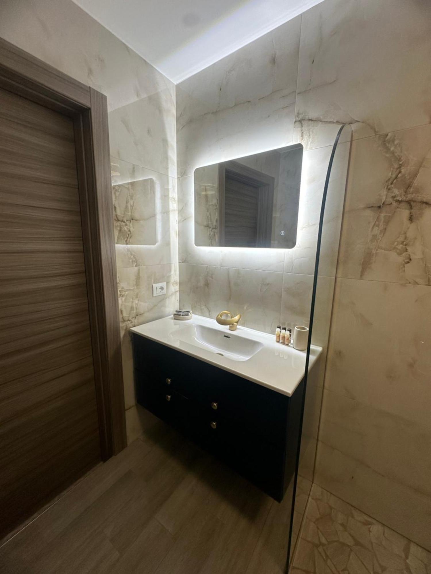 Emerella Luxury Suites-Siderno Lungomare Exterior foto